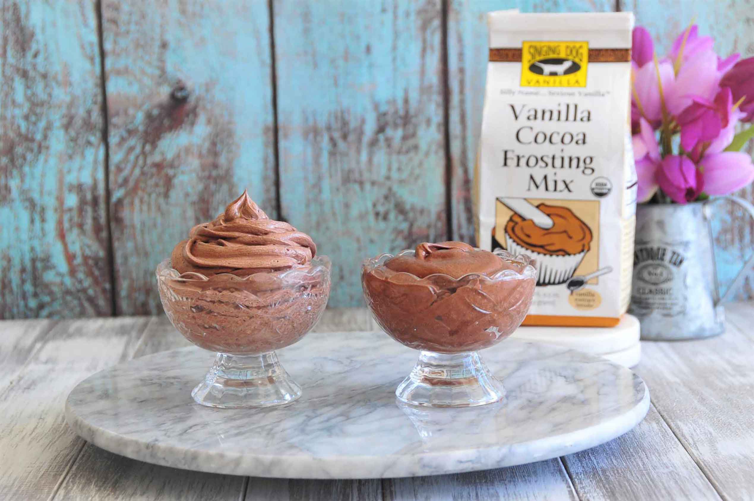 Singing Dog Vanilla Introduces Organic Vanilla Cocoa Frosting Mix in Compostable Packaging
